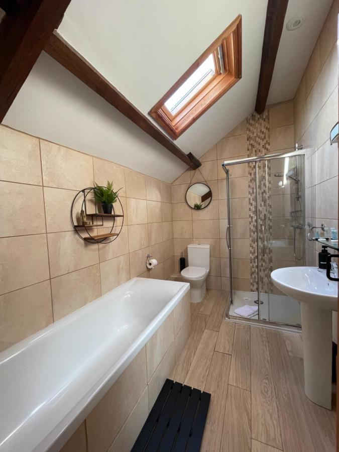 Cilhendre Holiday Cottages - The Dairy Swansea Extérieur photo