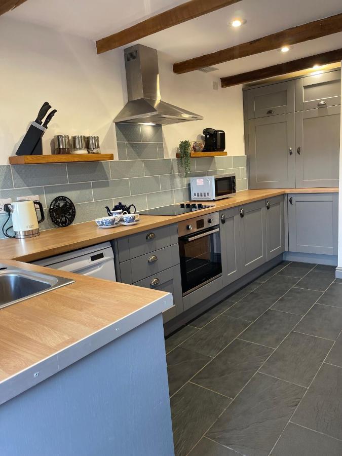 Cilhendre Holiday Cottages - The Dairy Swansea Extérieur photo