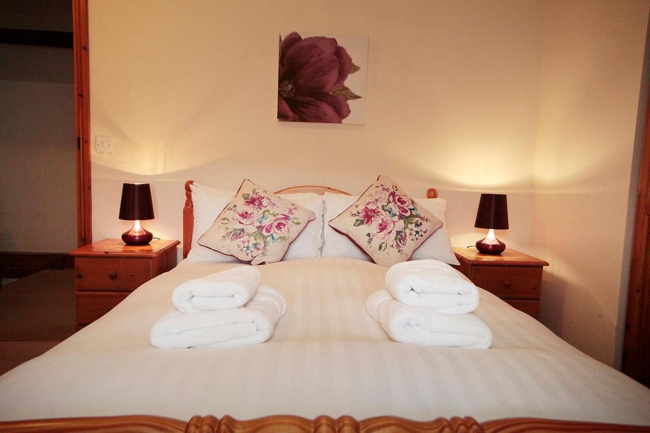 Cilhendre Holiday Cottages - The Dairy Swansea Extérieur photo