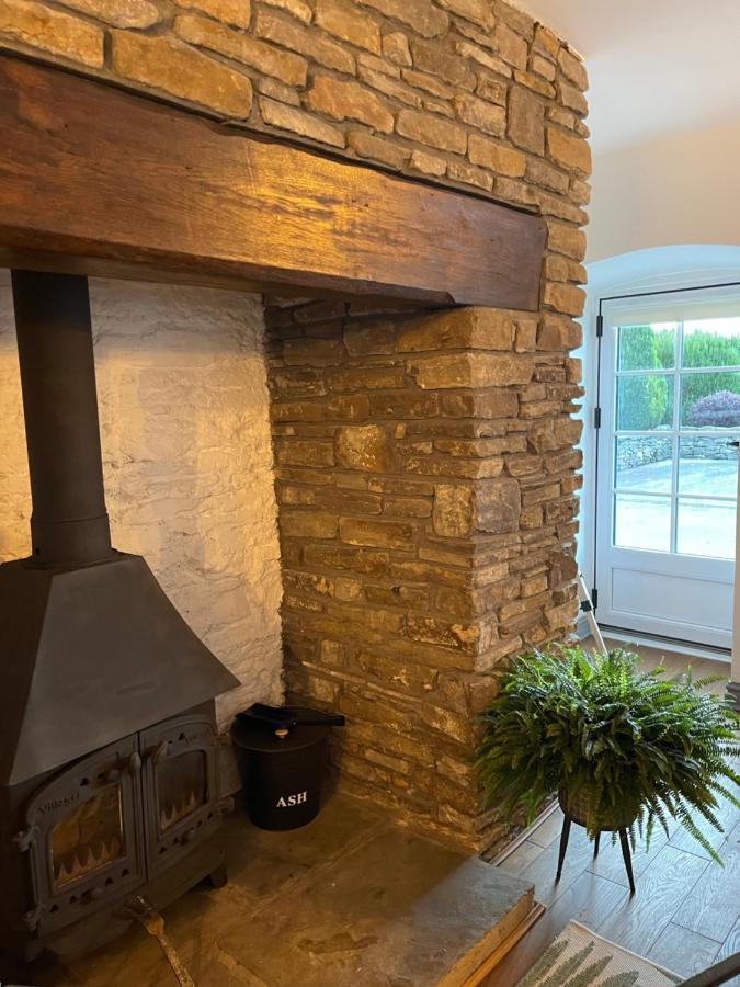 Cilhendre Holiday Cottages - The Dairy Swansea Extérieur photo